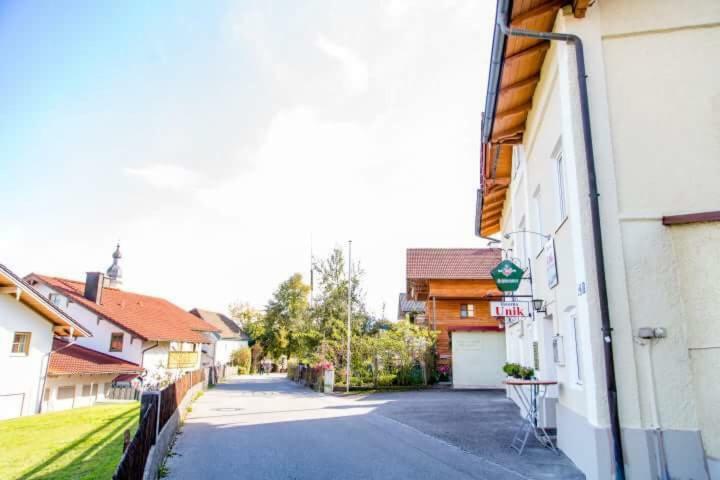 Taverna Unik Saaldorf Exteriör bild