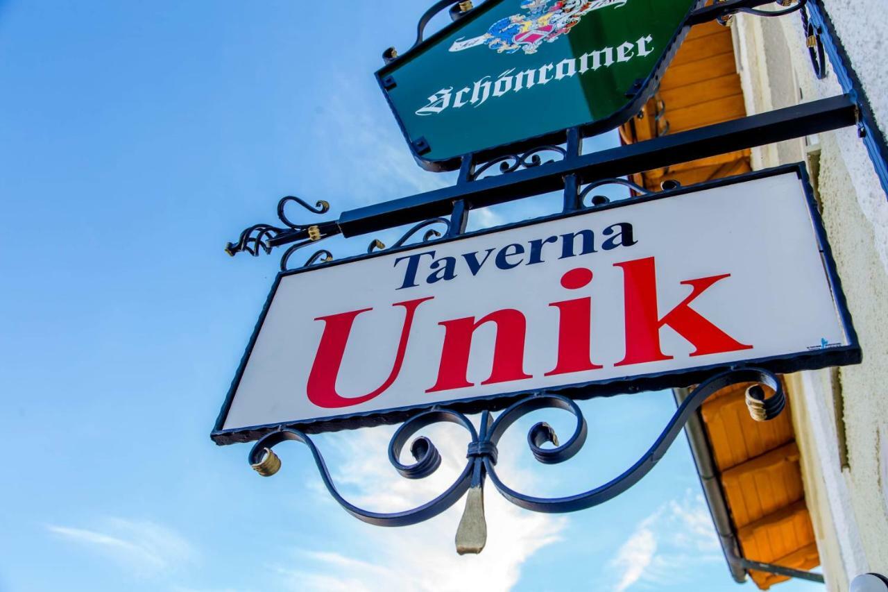 Taverna Unik Saaldorf Exteriör bild
