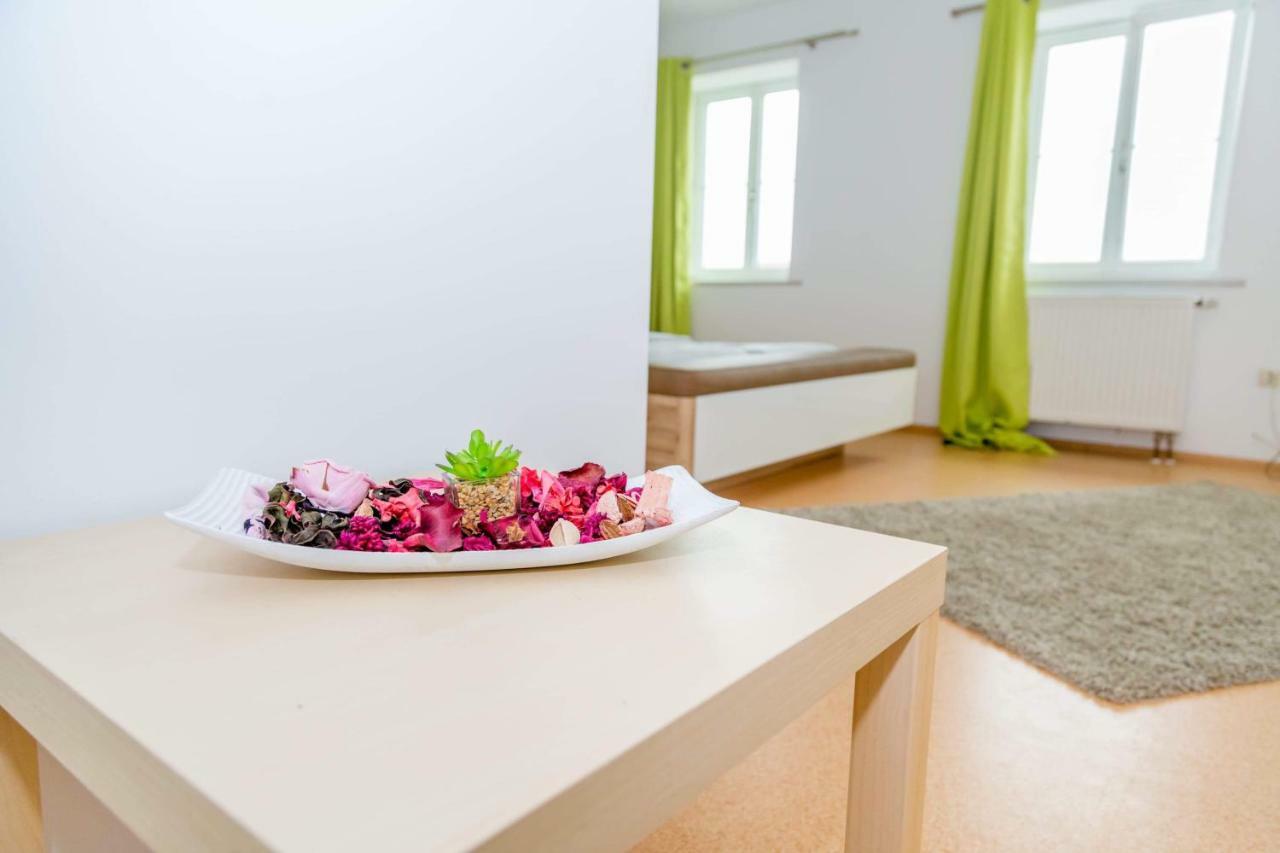 Taverna Unik Saaldorf Exteriör bild